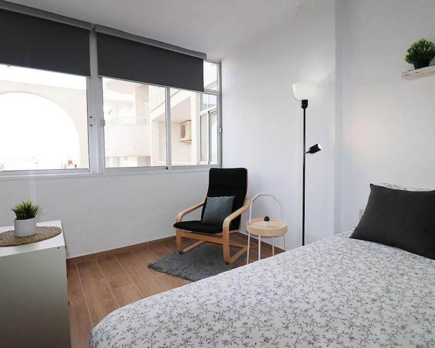 Brand New Apartment. 400 Meters Best Beach Torrevieja Exterior photo