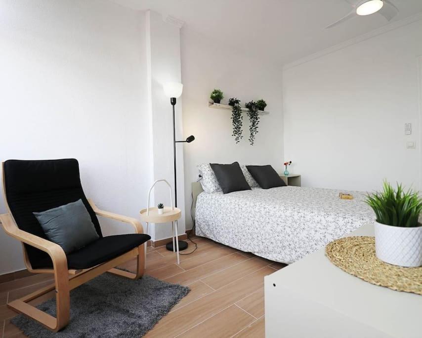 Brand New Apartment. 400 Meters Best Beach Torrevieja Exterior photo